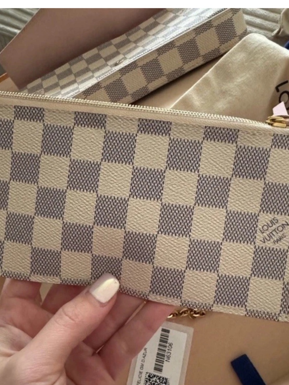 Louis Vuitton Damier Azur Checkerboard Zip Pouch in Cream and Blue-Gray - Picture 6 of 6